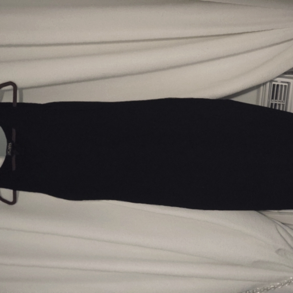 Elegant Black Sleeveless Dress